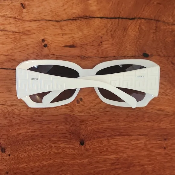 Vintage Y2K Versace Model 4049 Sunglasses - Picture 3 of 9